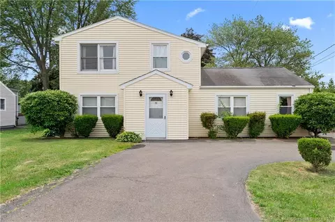70 Todds Hill Rd, Branford, CT 06405
