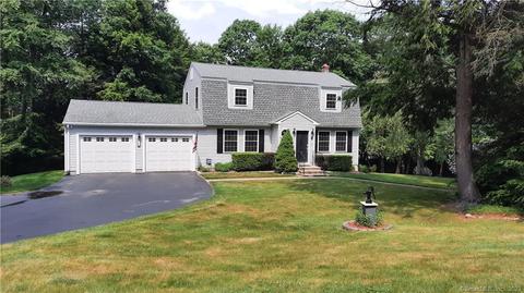 27 Windswept Dr, Woodstock, CT 06281