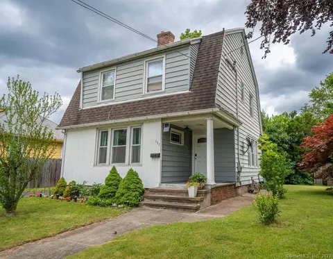 133 Hyde St, East Haven, CT 06512
