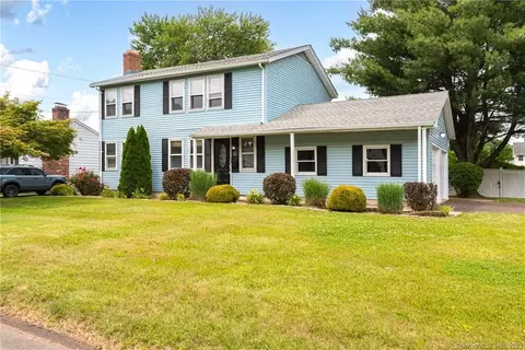 124 Nicholson St, Newington, CT 06111