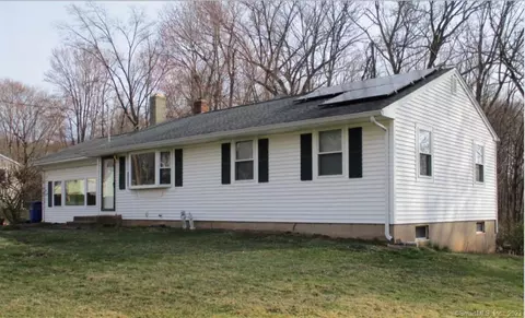 184 Hickory Cir, Middletown, CT 06457