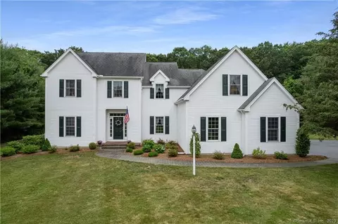 20 Saint James Ct, Madison, CT 06443