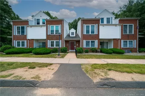 3 Concorde Way #B6, Windsor Locks, CT 06096