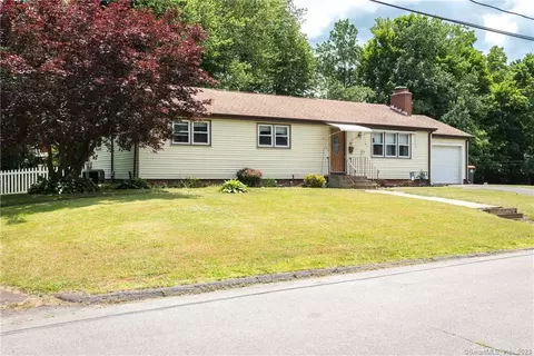 37 Coe St, Meriden, CT 06451