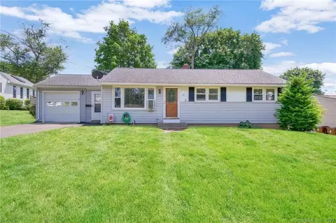 15 Gordon Ave, Enfield, CT 06082