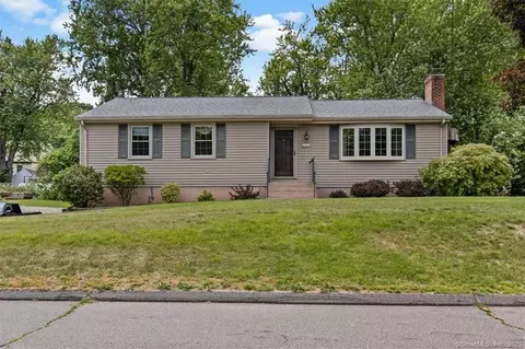119 Dorothy Dr, Middletown, CT 06457