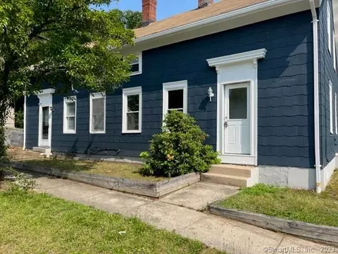 30 N A St, Norwich, CT 06380