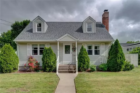 65 Helaine Rd, Manchester, CT 06042