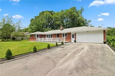71 Eastlawn Dr, Torrington, CT 06790