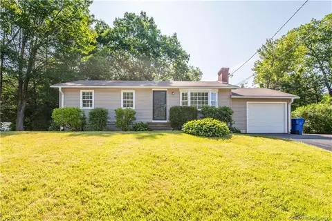44 Louis Cir, Torrington, CT 06790