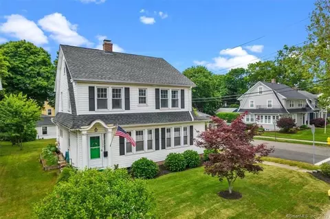 1786 Whitney Ave, Hamden, CT 06517