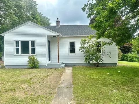 58 Mckenna Ave, Griswold, CT 06351