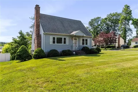 161 Field St, Newington, CT 06111