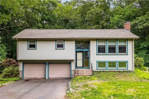 146 Robin Cir, Tolland, CT 06084