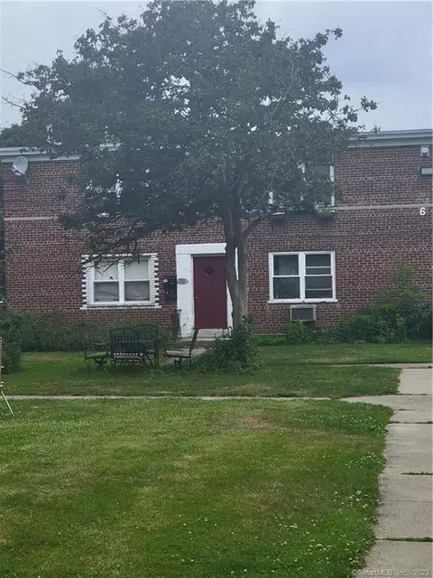 363 Granfield Ave #D, Bridgeport, CT 06610