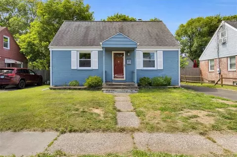 17 Beckwith Dr, Plainville, CT 06062