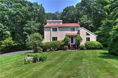 67 Harmony Ln, Monroe, CT 06468