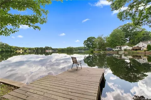 3 Lakeview Dr, Ashford, CT 06278