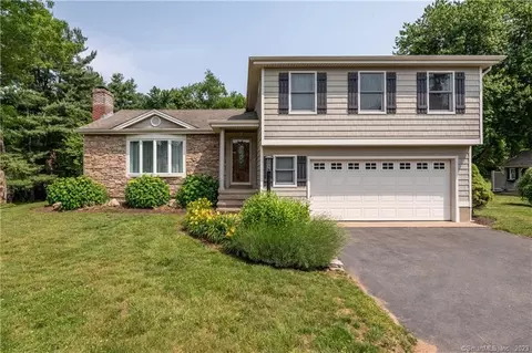 23 Welch Rd, North Haven, CT 06473