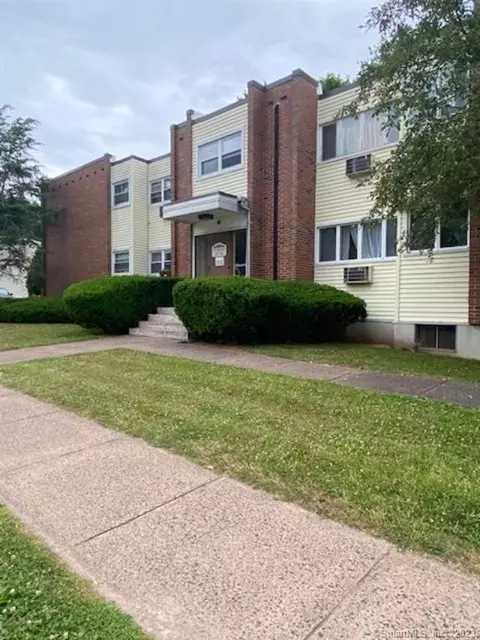 20 Thompson Rd #8A, Manchester, CT 06040