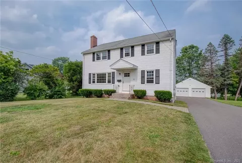 64 Broadview St, Newington, CT 06111
