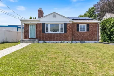 10 Moran St, New London, CT 06320