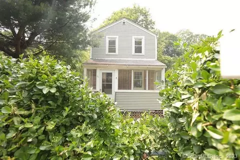 72 West St, Manchester, CT 06040