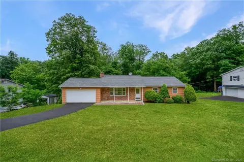 21 Eastwood Rd, Danbury, CT 06811