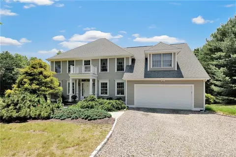 3 Stone House Rd, Shelton, CT 06484