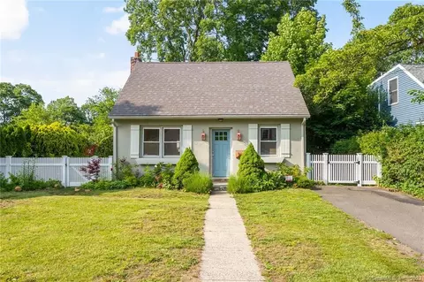 18 Field St, New Haven, CT 06515