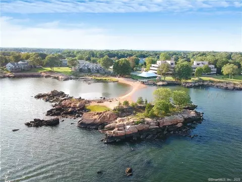 169 Turtle Bay Dr #169, Branford, CT 06405