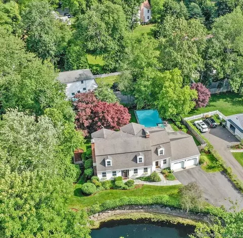 40 Tulip Tree Ln, Darien, CT 06820