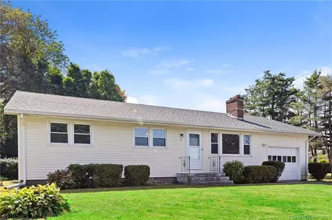 4 Summit Rd, Vernon, CT 06066