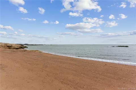 1 Mansfield Grove Rd #108, East Haven, CT 06512