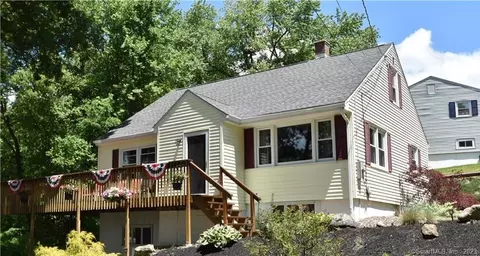 1 Highland Ave, Vernon, CT 06066