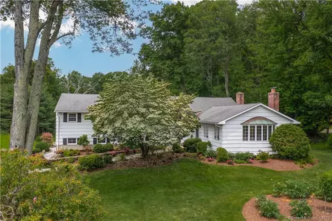 3 Hazelnut Rd, Westport, CT 06880