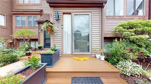 9 Wickhams Fancy #9, Canton, CT 06019