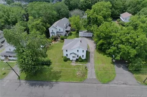 16 Abbott Ave, Danbury, CT 06810