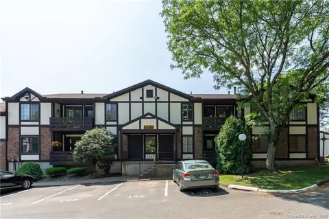 365 Mather St #141, Hamden, CT 06514