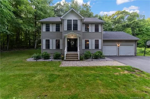 162 Cook Rd, Prospect, CT 06712