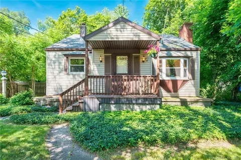 15 Mountain View Rd, Wallingford, CT 06492