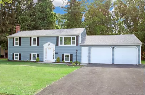 37 Woodside Ln, Plainville, CT 06062