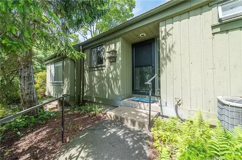 36 Heritage Vlg #A, Southbury, CT 06488