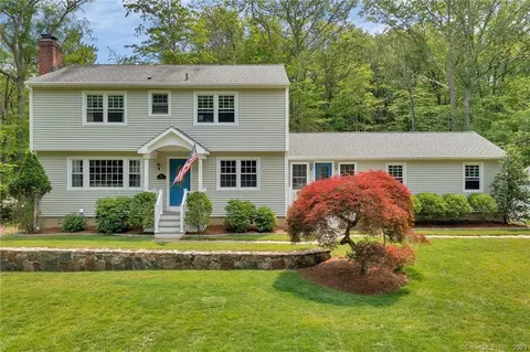 56 Aspen Ledges Rd, Ridgefield, CT 06877