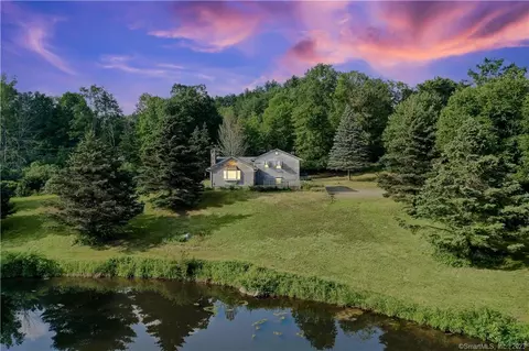 145 Sabolcik Rd, New Hartford, CT 06057