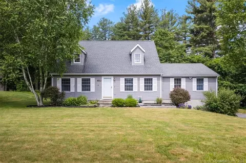 24 Tory Dr, Montville, CT 06382