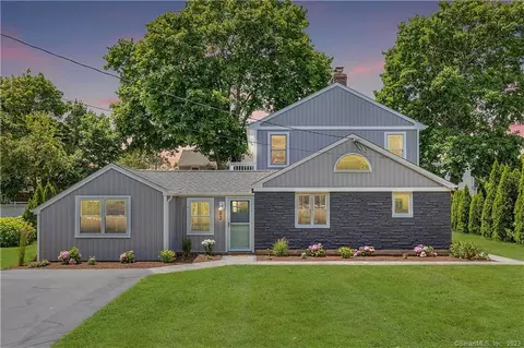 23 Park Ave, Old Saybrook, CT 06475