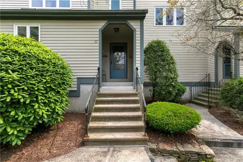 65 Westview Ter #65, Shelton, CT 06484