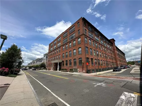 145 Canal St #514, Shelton, CT 06484
