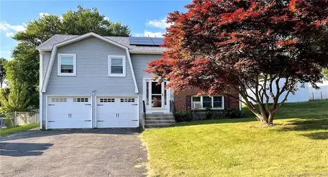 202 Boylston St, Newington, CT 06111